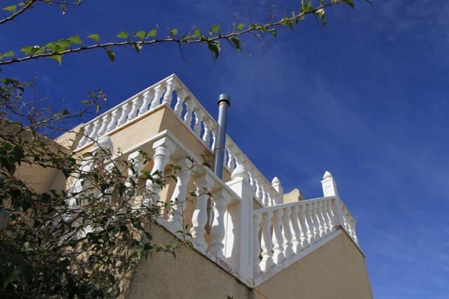 2 bedroom Villa for sale in Ciudad Quesada with pool garage - € 220,000 (Ref: 9551209)