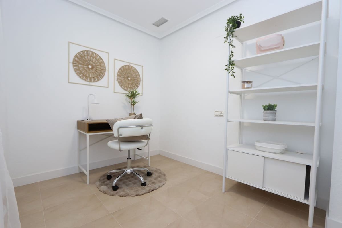 3 sypialnia Apartament na sprzedaż w Torrevieja - 220 000 € (Ref: 9555542)