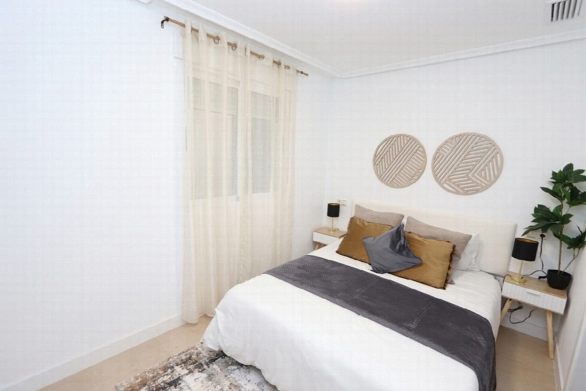 3 chambre Appartement à vendre à Torrevieja - 220 000 € (Ref: 9555542)