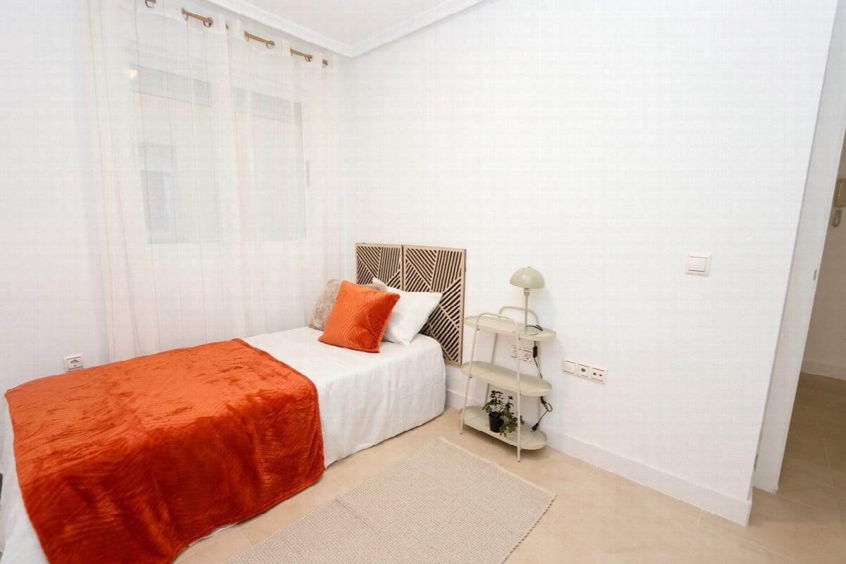 3 chambre Appartement à vendre à Torrevieja - 220 000 € (Ref: 9555542)