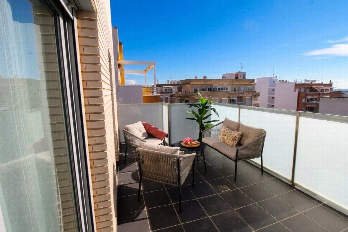 3 chambre Appartement à vendre à Torrevieja - 220 000 € (Ref: 9555542)