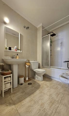 3 bedroom Penthouse for sale in Playa del Acequión, Torrevieja with pool - € 167,200 (Ref: 9557784)