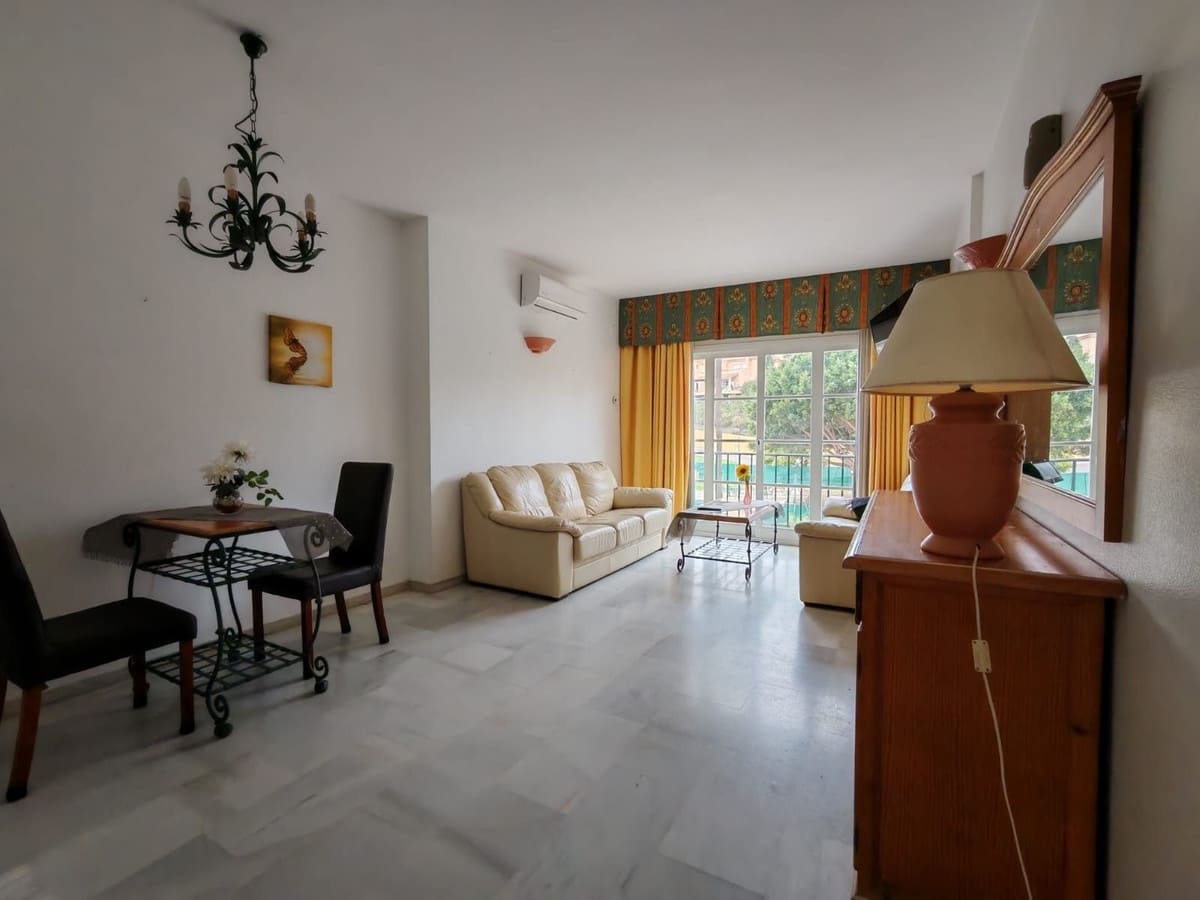 1 Zimmer Apartment zu verkaufen in Riviera del Sol mit Pool - 228.000 € (Ref: 9561587)