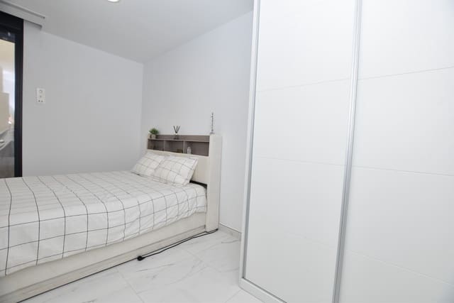 3 makuuhuone Huvila myytävänä paikassa Los Montesinos - 369 000 € (Ref: 9561592)