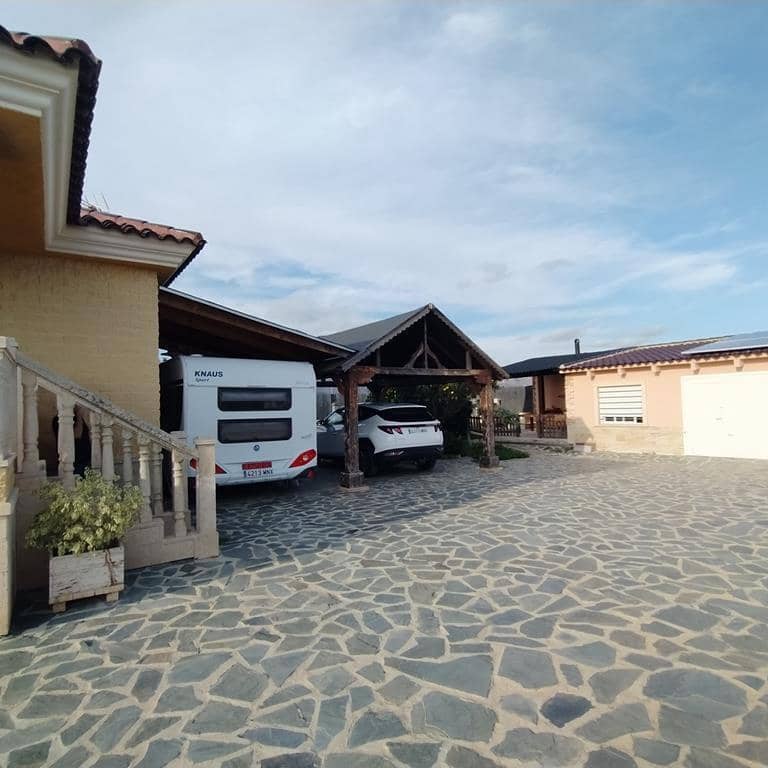 4 sovrum Villa till salu i Orihuela med pool - 459 000 € (Ref: 9561601)