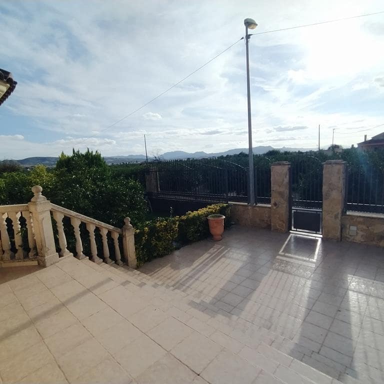 4 sovrum Villa till salu i Orihuela med pool - 459 000 € (Ref: 9561601)