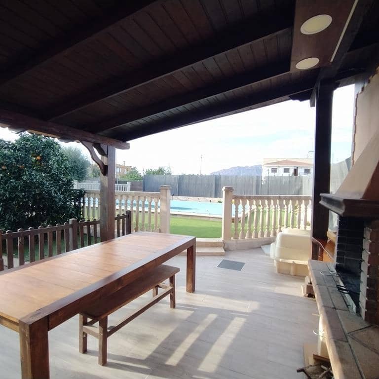 4 sovrum Villa till salu i Orihuela med pool - 459 000 € (Ref: 9561601)