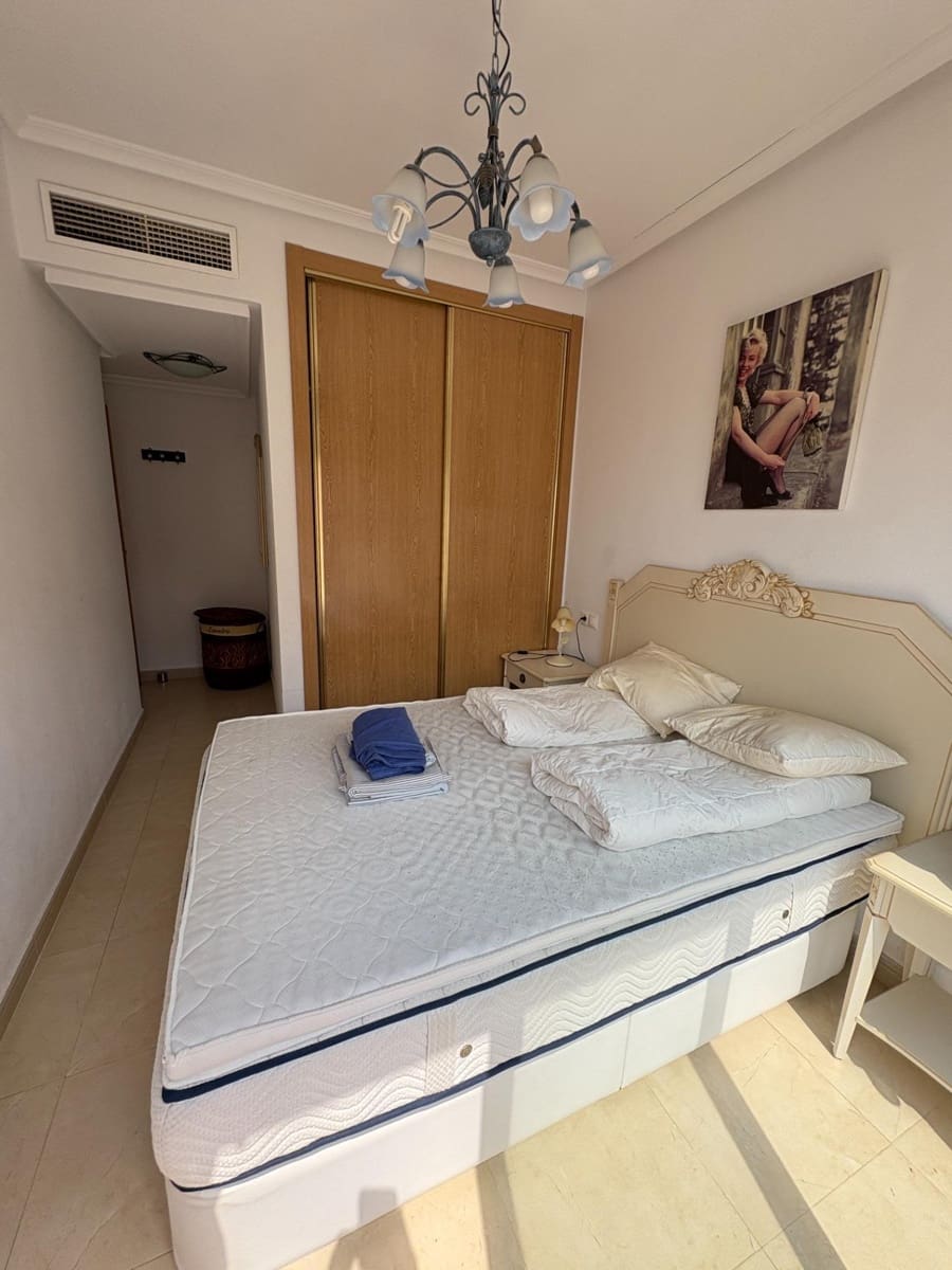 2 soveværelse Penthouse til salg i Torrevieja med garage - € 250.000 (Ref: 9561603)