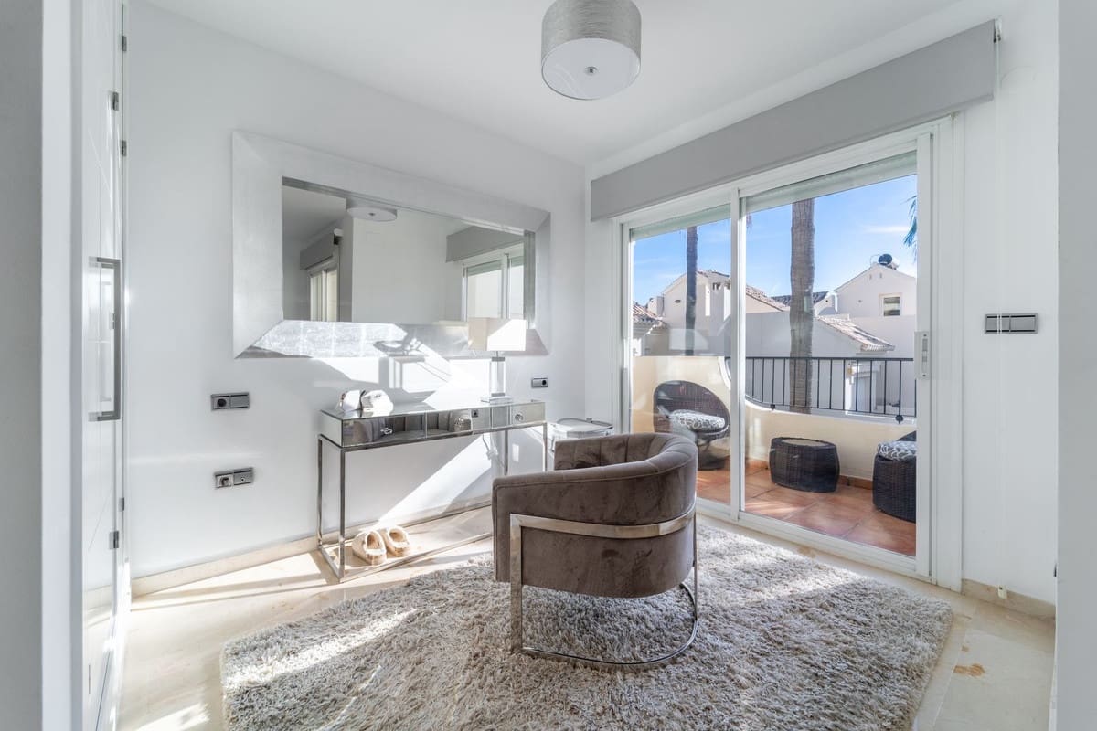 4 bedroom Townhouse for sale in Costabella - € 775,000 (Ref: 9561604)