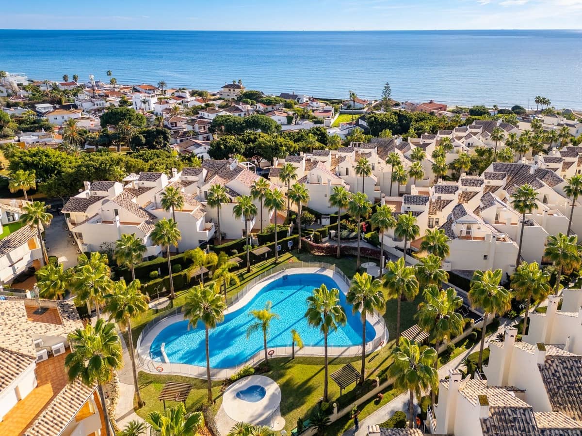 4 bedroom Townhouse for sale in Costabella - € 775,000 (Ref: 9561604)