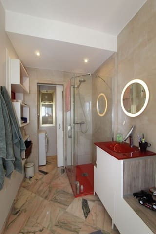 1 bedroom Beach Apartment for sale in Elviria, Marbella with pool garage - € 360,000 (Ref: 9561605)