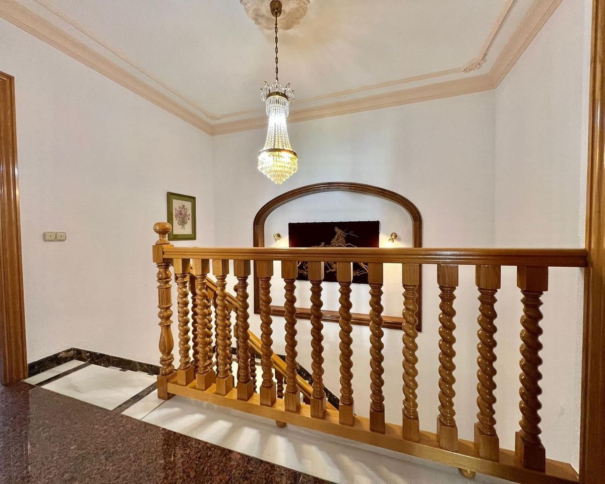 Chalet de 5 habitaciones en Mijas Costa en venta con garaje - 950.000 € (Ref: 9561607)