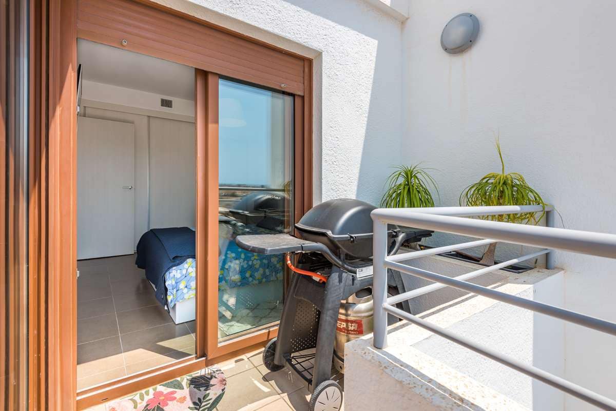 2 soveværelse Lejlighed til salg i Cabo Roig med swimmingpool garage - € 259.000 (Ref: 9564963)