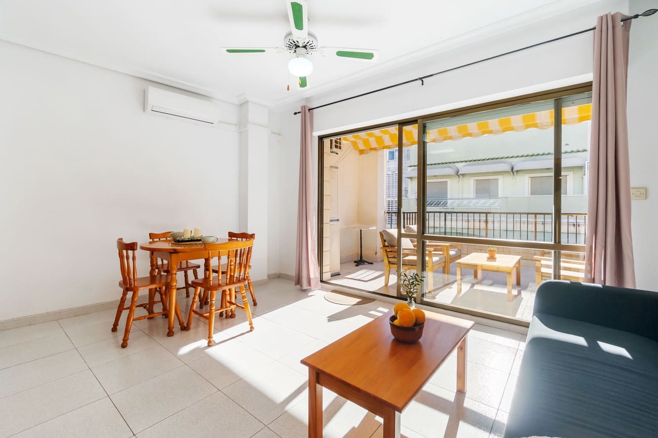 2 soveværelse Lejlighed til salg i Torrevieja - € 159.000 (Ref: 9564968)