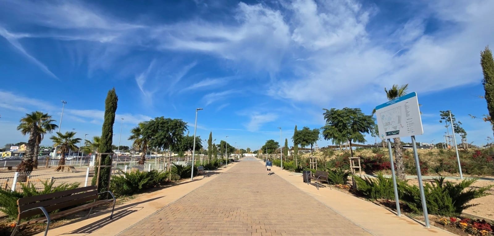 3 soveværelse Villa til salg i Torrevieja med garage - € 330.000 (Ref: 9564972)