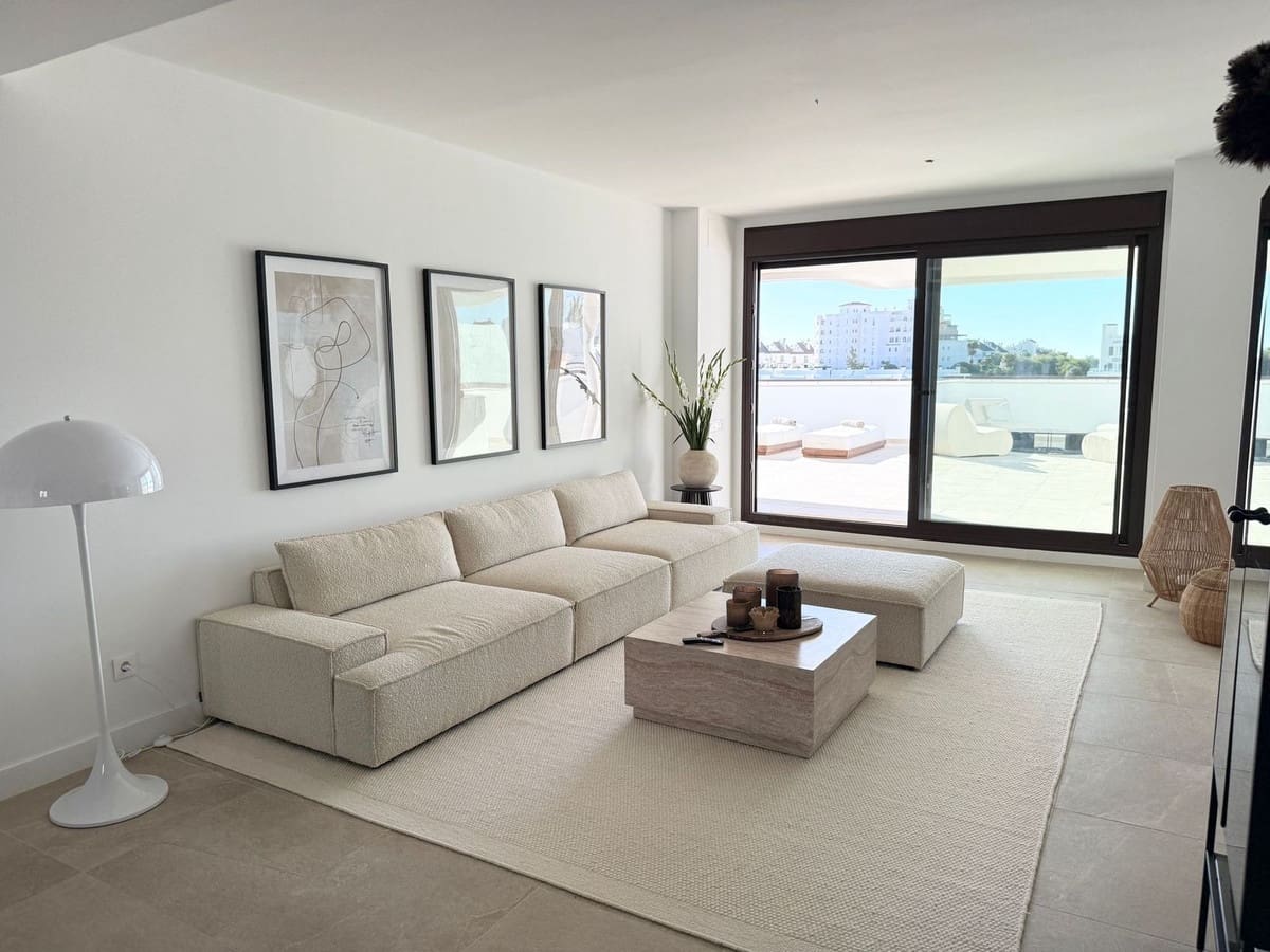 3 soveværelse Lejlighed til salg i Estepona - € 980.000 (Ref: 9564977)