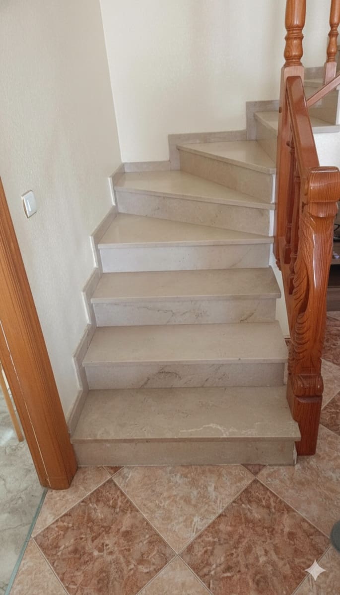 4 bedroom Villa for sale in Los Altos with garage - € 360,000 (Ref: 9568334)