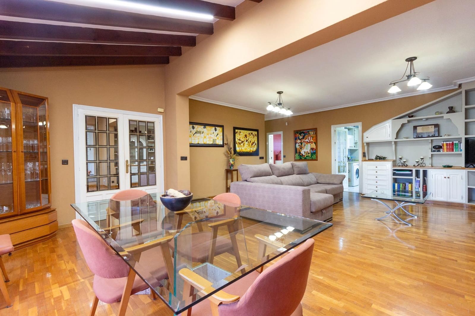 4 sypialnia Willa na sprzedaż w Torrevieja z basenem garażem - 595 000 € (Ref: 9568340)