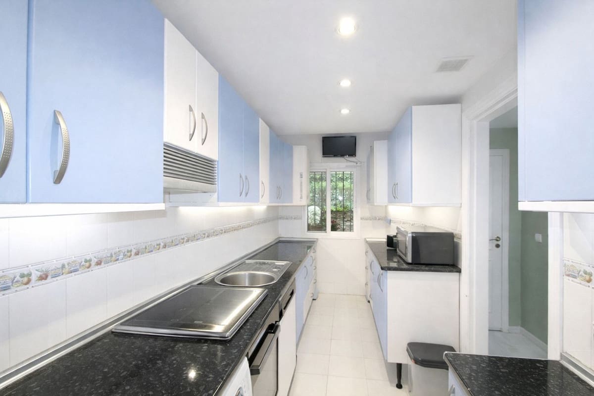 3 slaapkamer Appartement te koop in Calahonda - € 450.000 (Ref: 9568342)