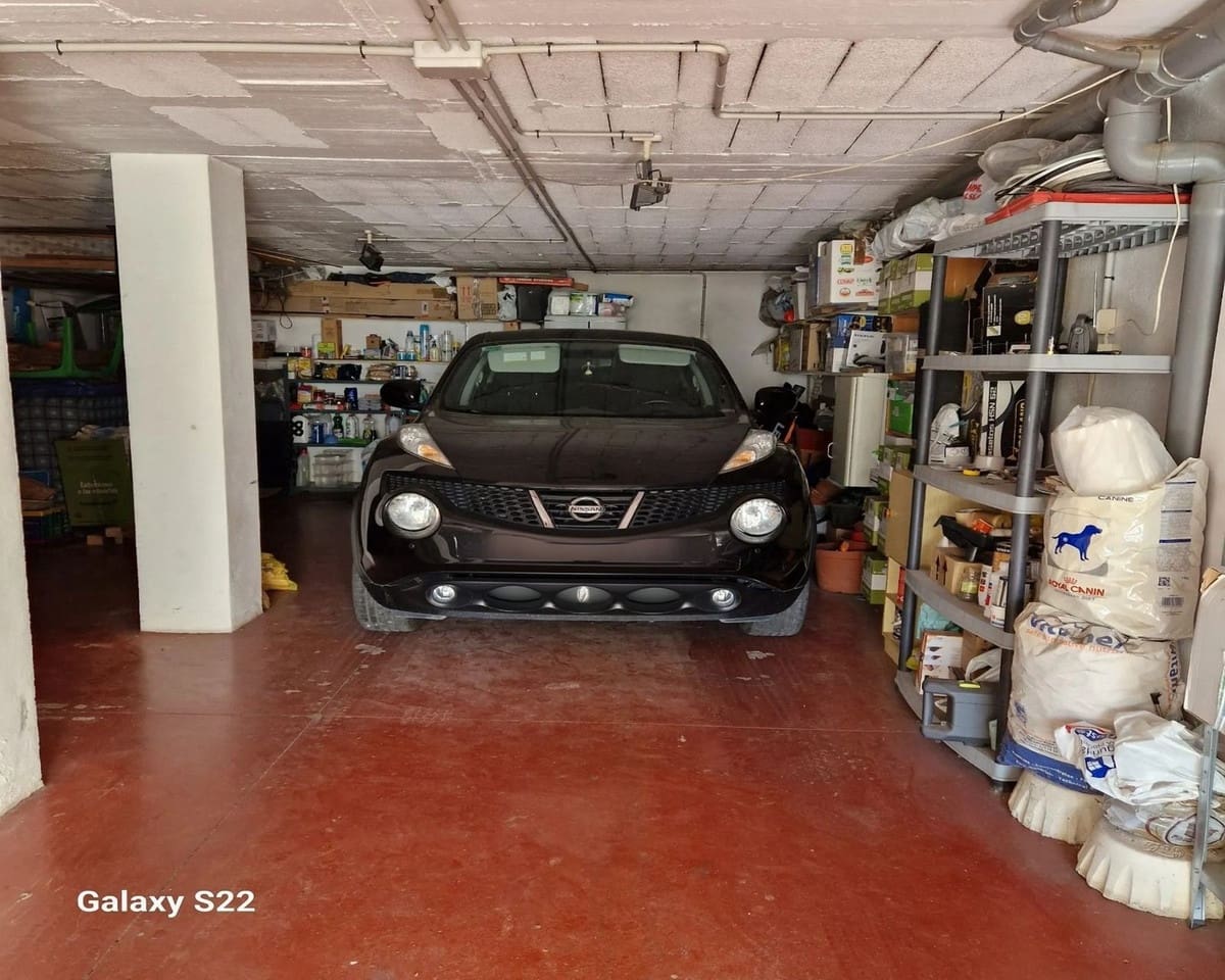 4 soveværelse Semi-Rækkehus til salg i La Sierrezuela med swimmingpool garage - € 495.000 (Ref: 9568343)