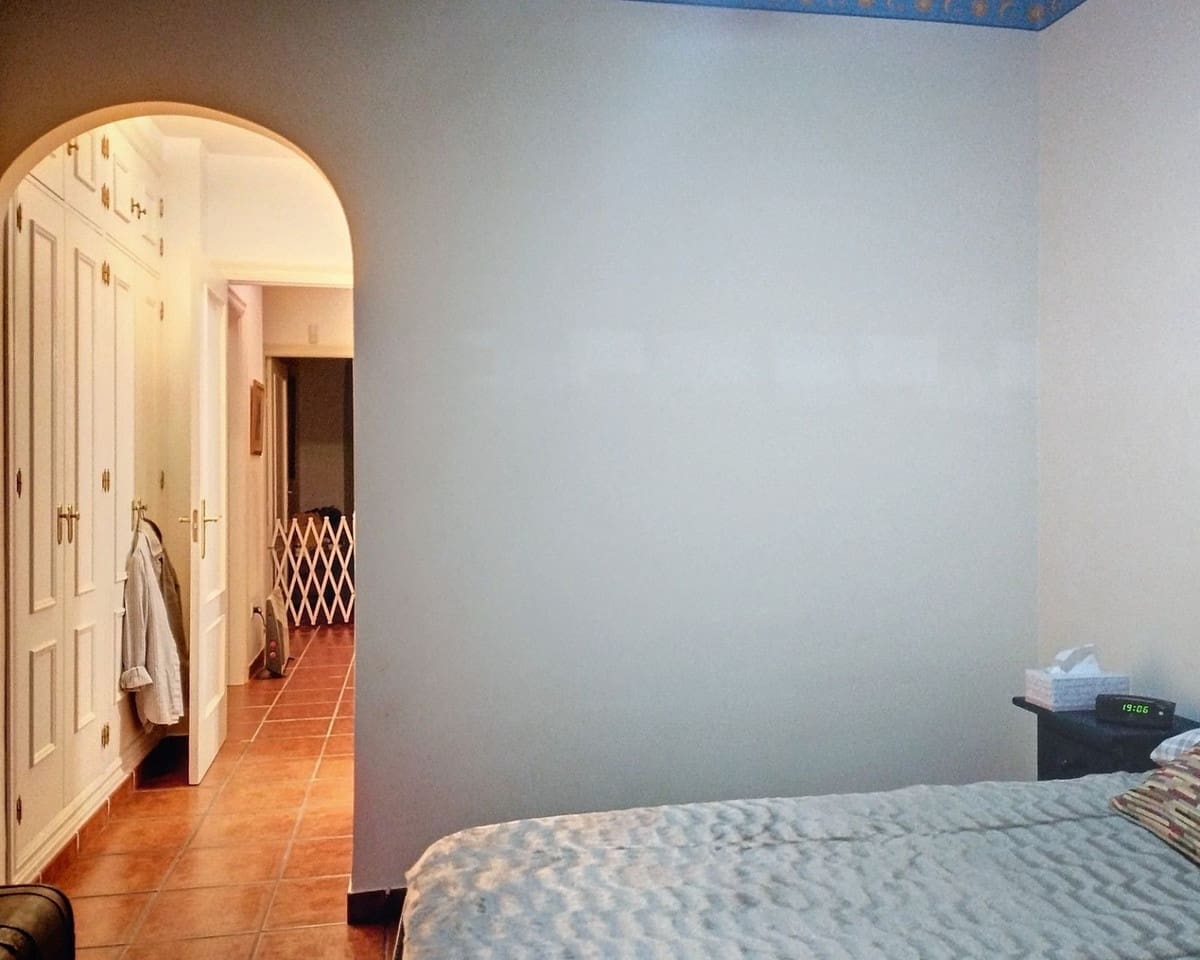 4 quarto Moradia Geminada para venda em La Sierrezuela com piscina garagem - 525 000 € (Ref: 9568343)