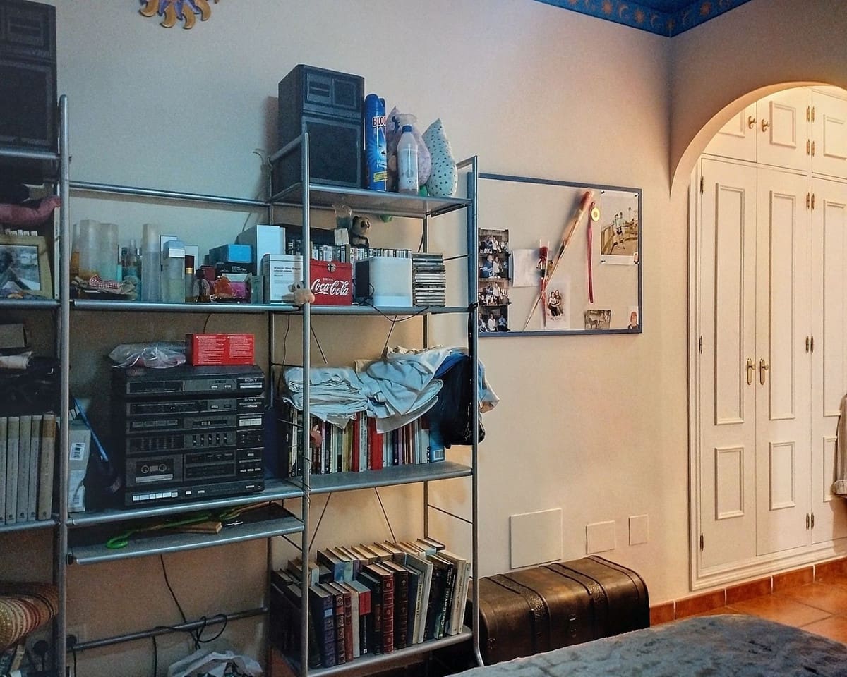 4 quarto Moradia Geminada para venda em La Sierrezuela com piscina garagem - 525 000 € (Ref: 9568343)