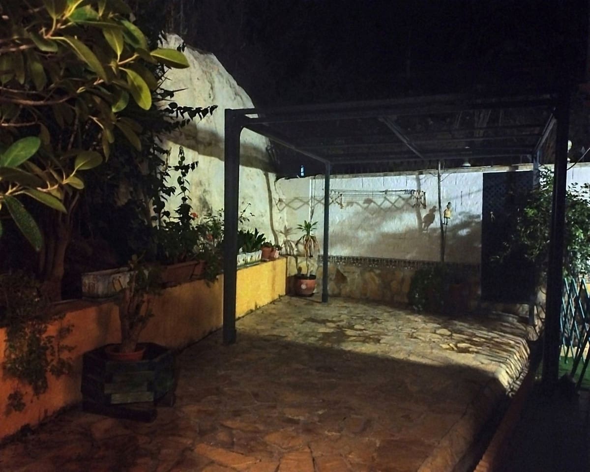 4 quarto Moradia Geminada para venda em La Sierrezuela com piscina garagem - 525 000 € (Ref: 9568343)