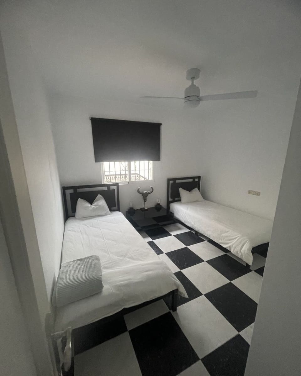 9 makuuhuone Huvila myytävänä paikassa El Coto mukana uima-altaan 
autotalli - 899 000 € (Ref: 9568345)