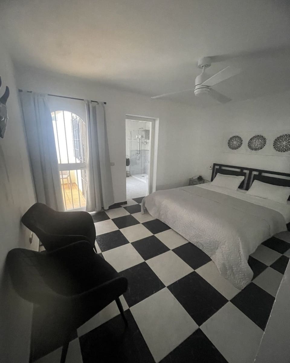 9 makuuhuone Huvila myytävänä paikassa El Coto mukana uima-altaan 
autotalli - 899 000 € (Ref: 9568345)