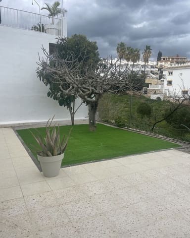 9 soveværelse Villa til salg i El Coto, Mijas med swimmingpool garage - € 850.000 (Ref: 9568345)