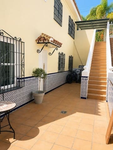 9 bedroom Villa for sale in El Coto, Mijas with pool garage - € 850,000 (Ref: 9568345)