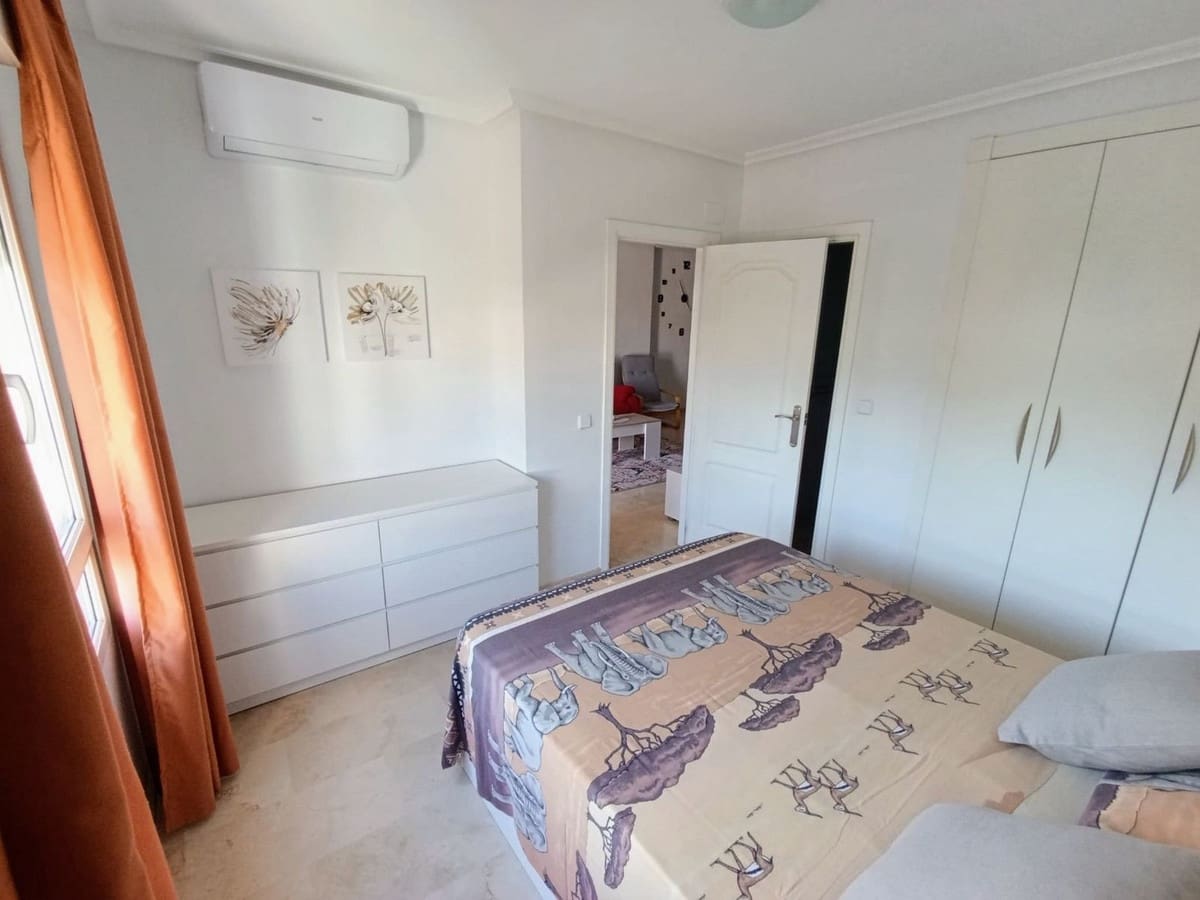 2 quarto Apartamento para venda em Villamartin com piscina - 219 000 € (Ref: 9570949)