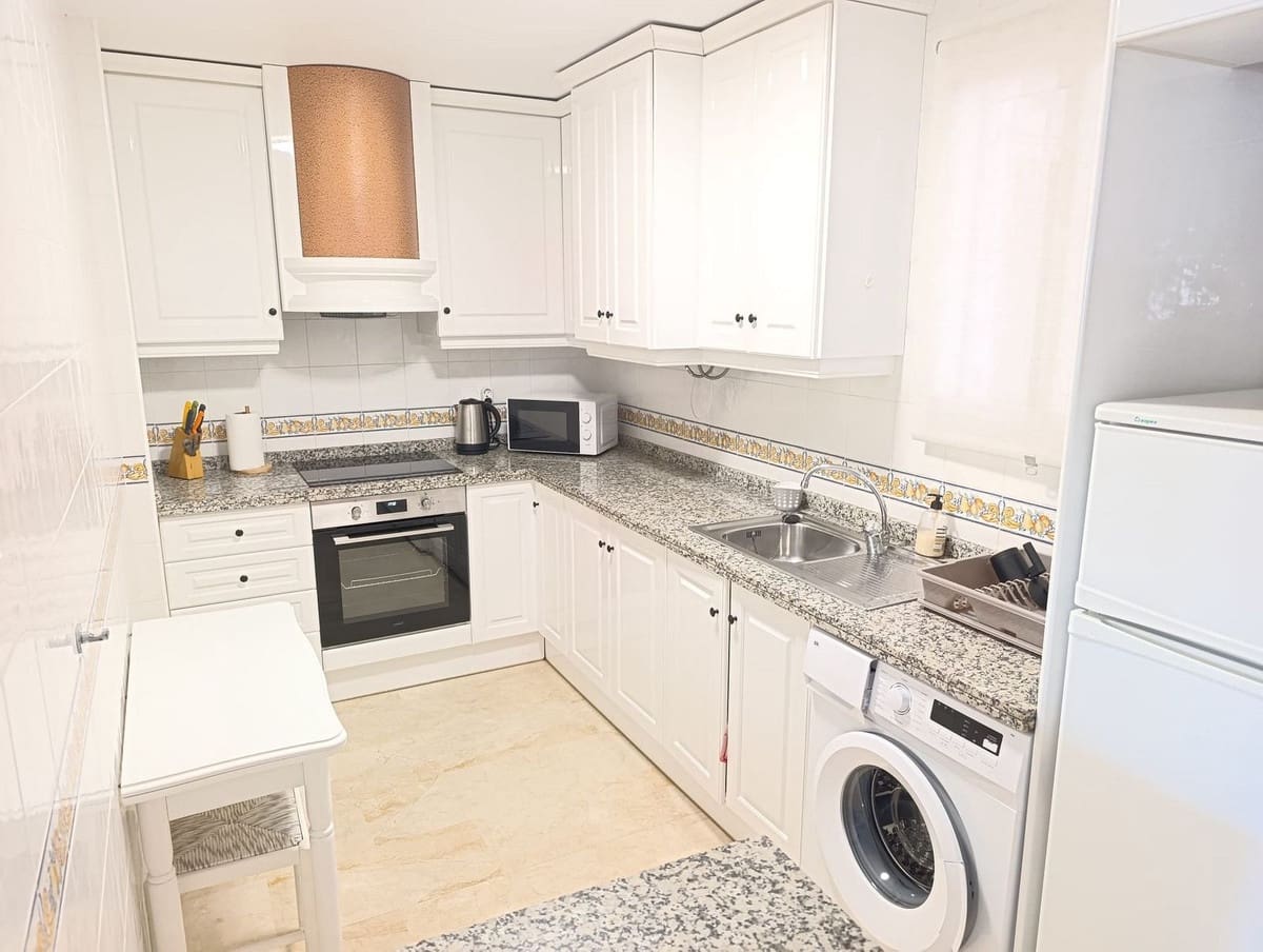 2 quarto Apartamento para venda em Villamartin com piscina - 219 000 € (Ref: 9570949)