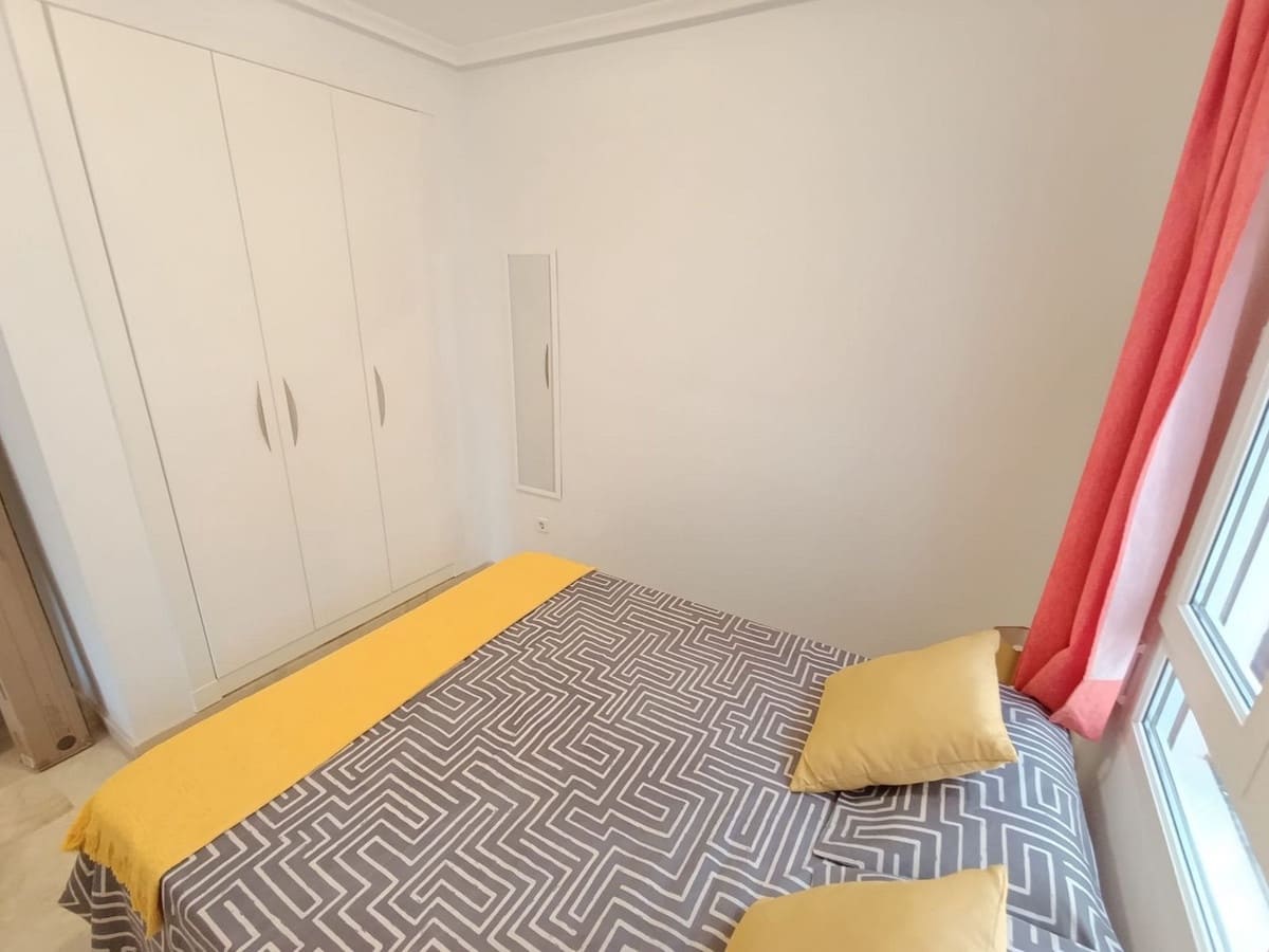 2 quarto Apartamento para venda em Villamartin com piscina - 219 000 € (Ref: 9570949)