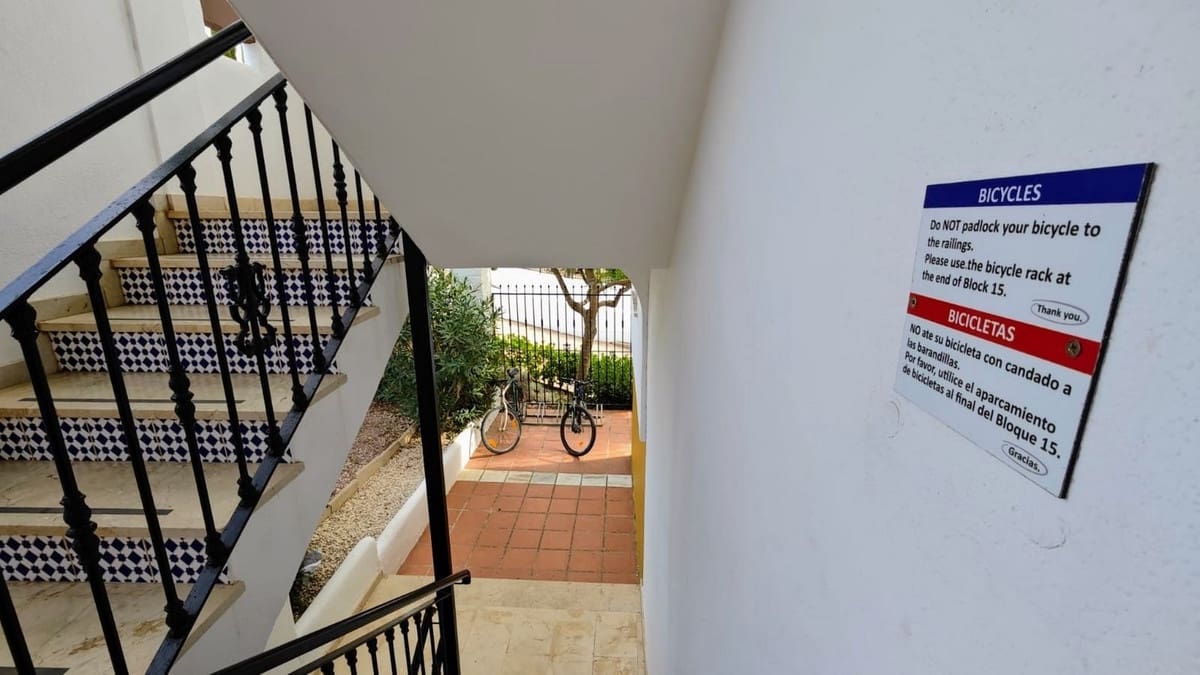 2 quarto Apartamento para venda em Villamartin com piscina - 219 000 € (Ref: 9570949)