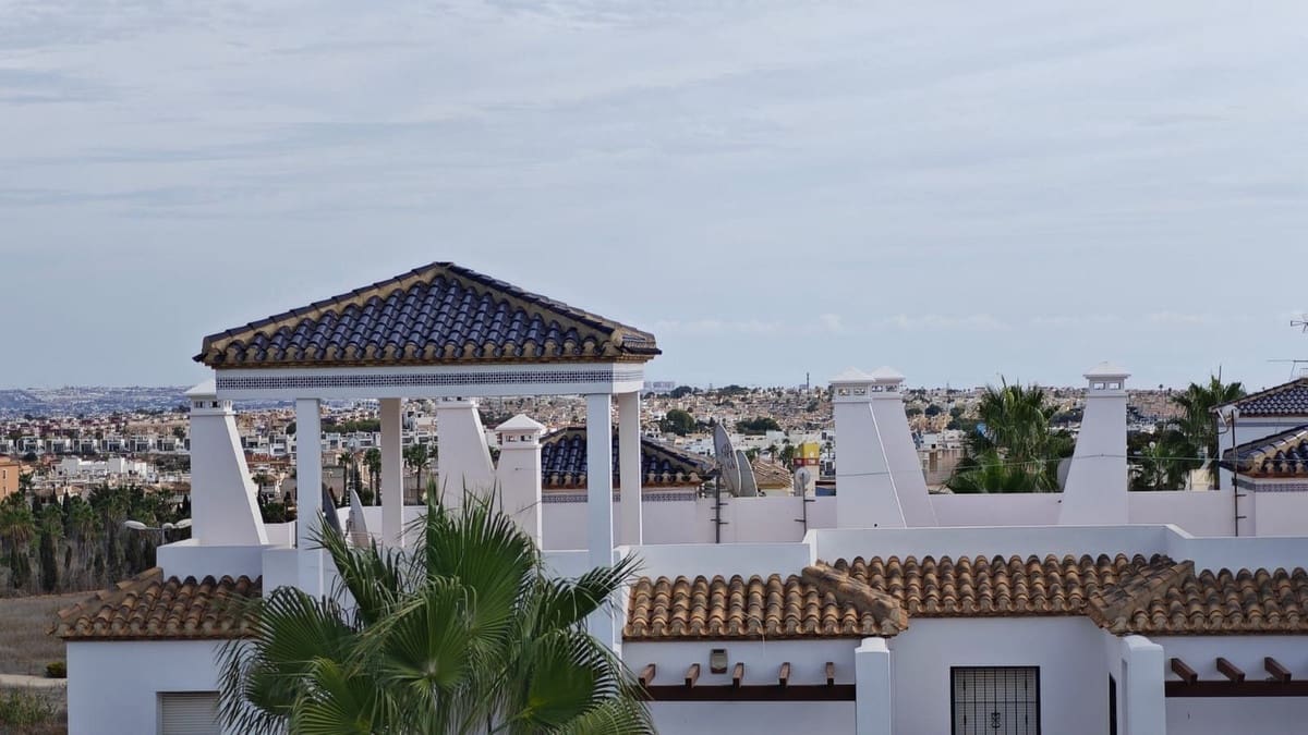 2 quarto Apartamento para venda em Villamartin com piscina - 219 000 € (Ref: 9570949)