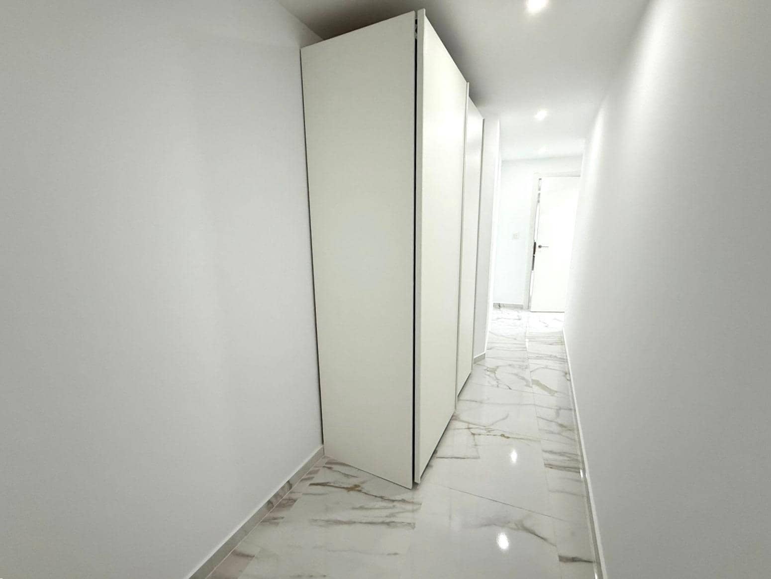 Apartamento de 2 habitaciones en Torrevieja en venta - 200.000 € (Ref: 9570960)