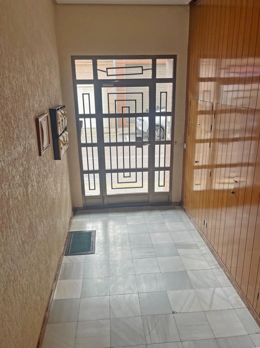 4 sovrum Lägenhet till salu i Rojales - 139 000 € (Ref: 9570964)