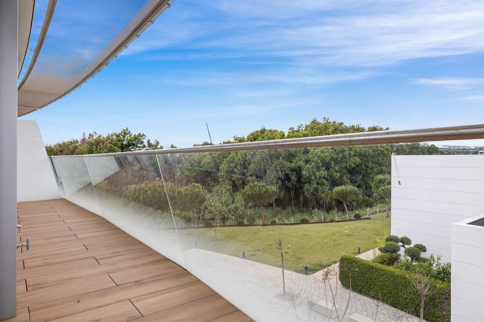 3 Zimmer Apartment zu verkaufen in New Golden Mile mit Pool - 995.000 € (Ref: 9574452)