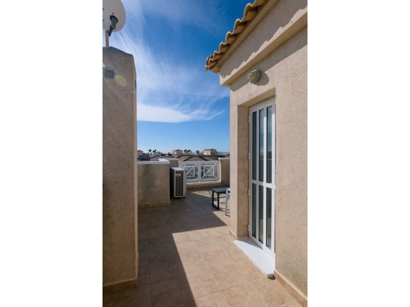 2 bedroom Townhouse for sale in Torrevieja - € 194,000 (Ref: 9576550)