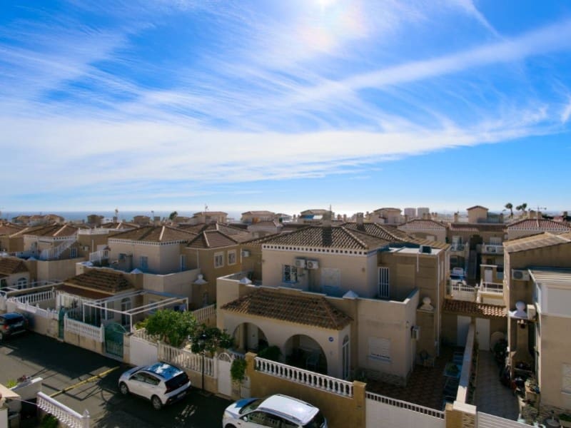 2 bedroom Townhouse for sale in Torrevieja - € 194,000 (Ref: 9576550)