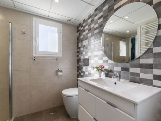2 chambre Appartement à vendre à Parque Acuático - Sector 25, Torrevieja avec piscine garage - 255 000 € (Ref: 9576551)