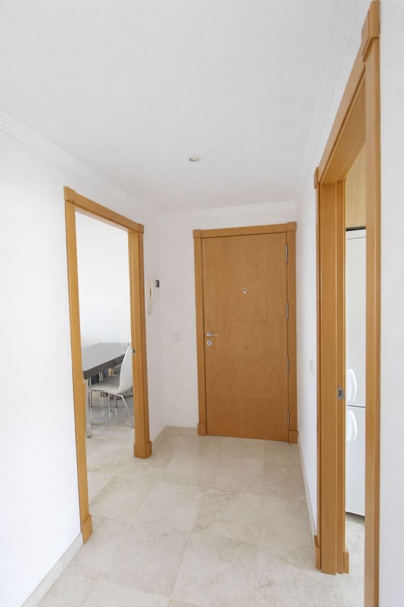 Ático de 2 habitaciones en Benalmádena en venta - 375.000 € (Ref: 9576561)