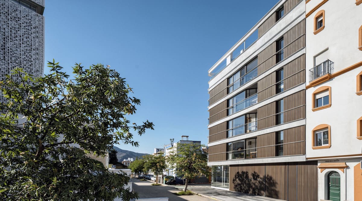 2 sovrum Lägenhet till salu i Estepona - 699 000 € (Ref: 9585074)