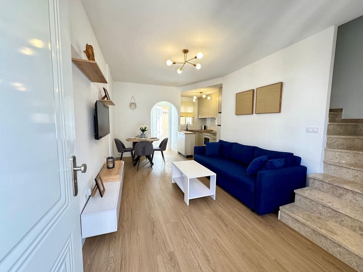 2 soveværelse Byhus til salg i Villamartin med swimmingpool - € 179.000 (Ref: 9585087)