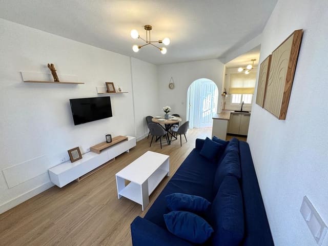 2 soveværelse Byhus til salg i Villamartin, Orihuela med swimmingpool - € 179.000 (Ref: 9585087)