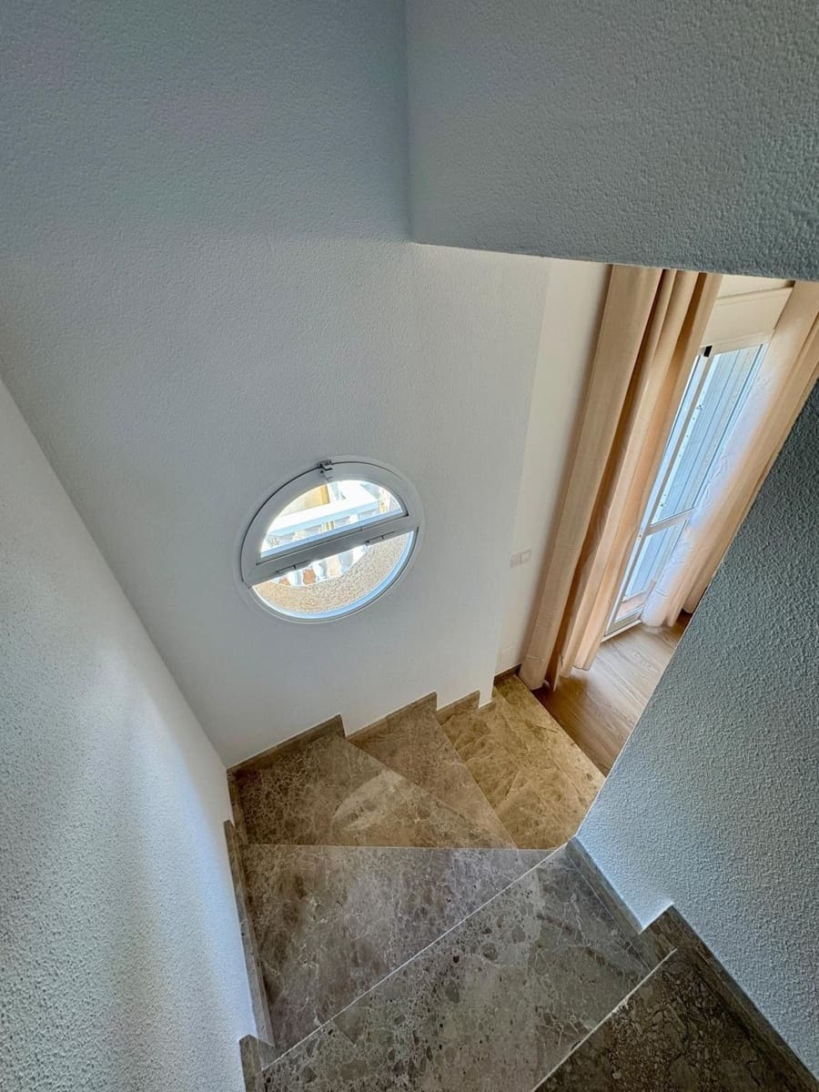 2 soveværelse Byhus til salg i Villamartin med swimmingpool - € 179.000 (Ref: 9585087)