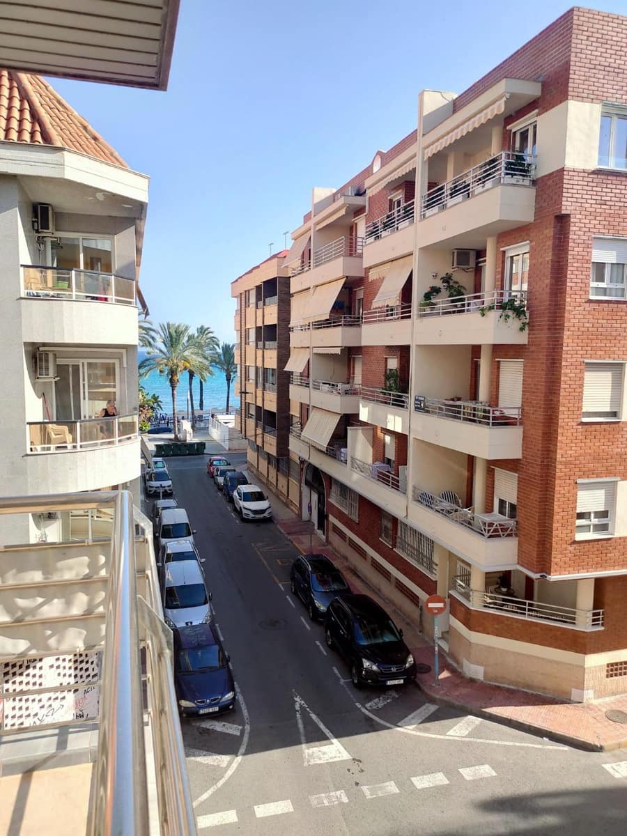 3 quarto Apartamento para venda em Torrevieja - 329 900 € (Ref: 9586190)