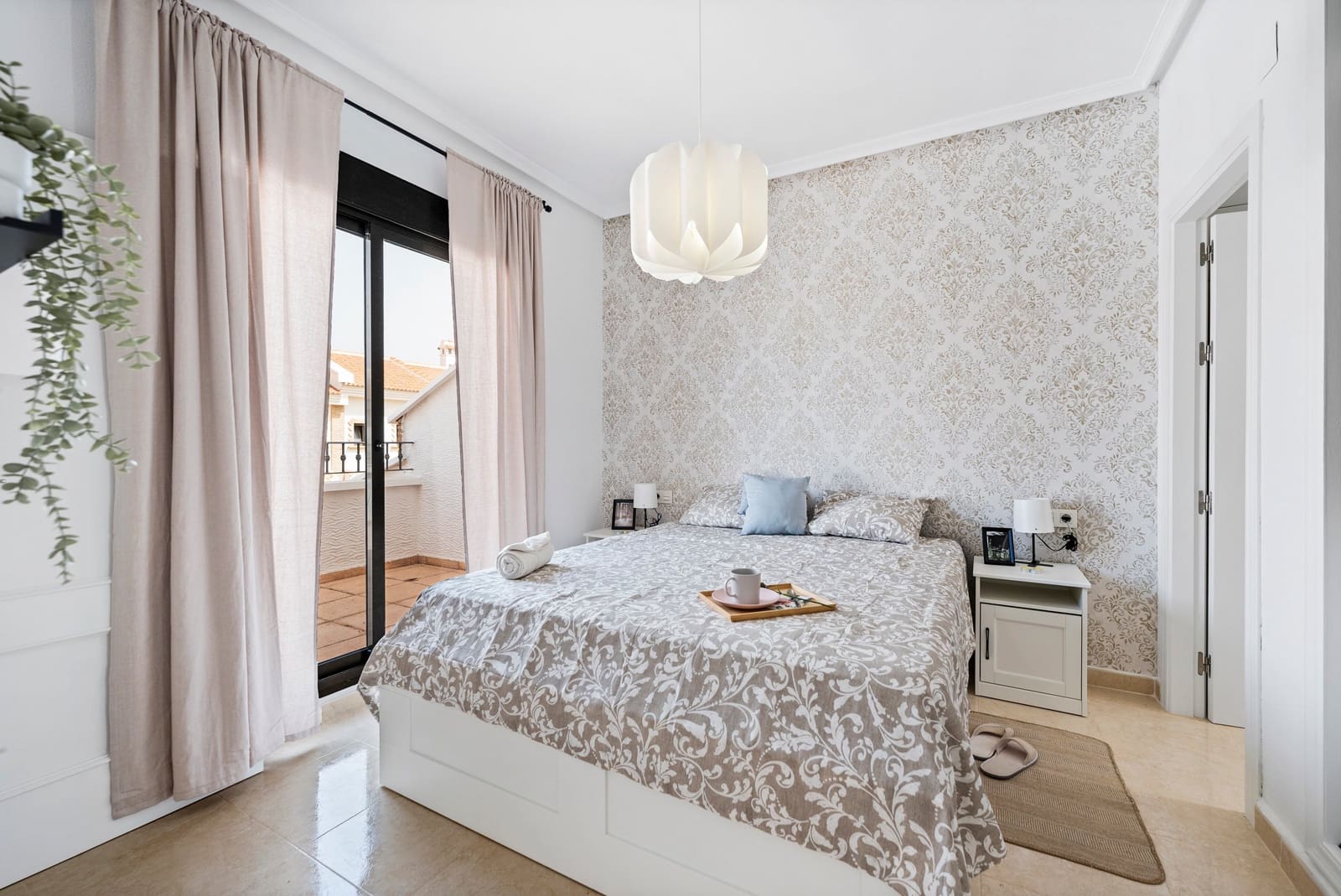 3 soveværelse Byhus til salg i San Miguel de Salinas med swimmingpool garage - € 229.000 (Ref: 9586194)