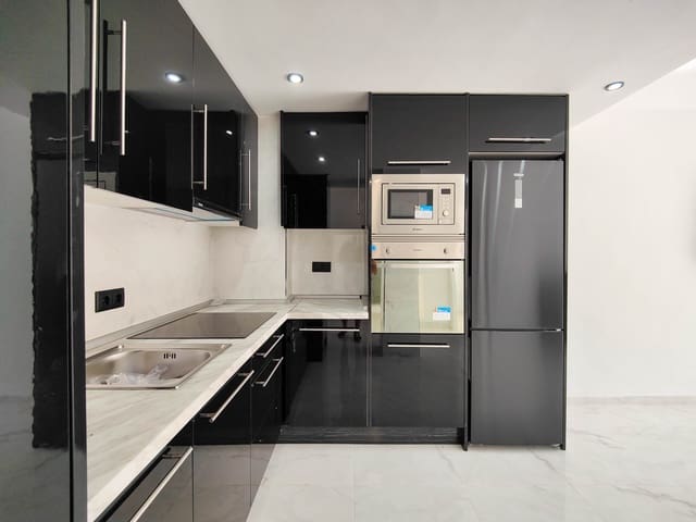 2 soverom Leilighet til salgs i Punta Prima, Torrevieja med svømmebasseng - € 179 900 (Ref: 9586205)